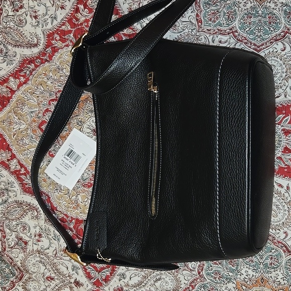 Coach - Picture 5 of 6